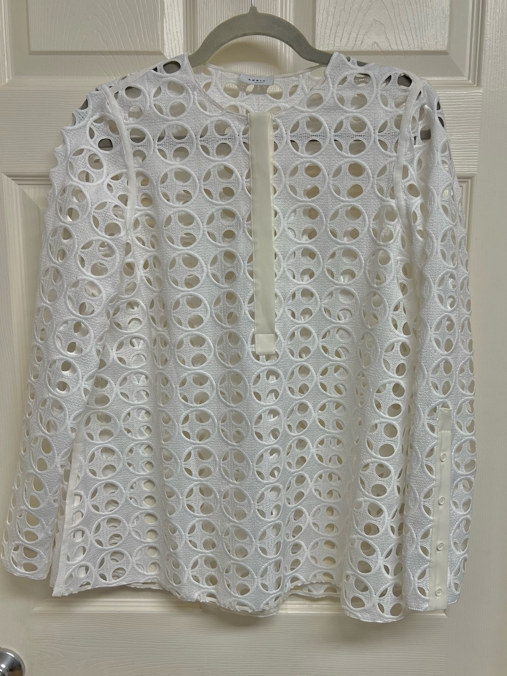 Akris punto Sz US 6/ IT 42 White Dot Cut-Out Guipure Eyelet Embroidered Blouse - Picture 5 of 11